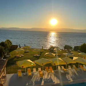 Life Point Otel Çeşme