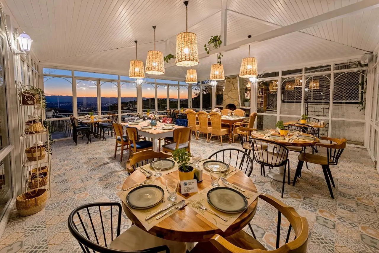 Apa Mountain Lodge Antalya 5*,